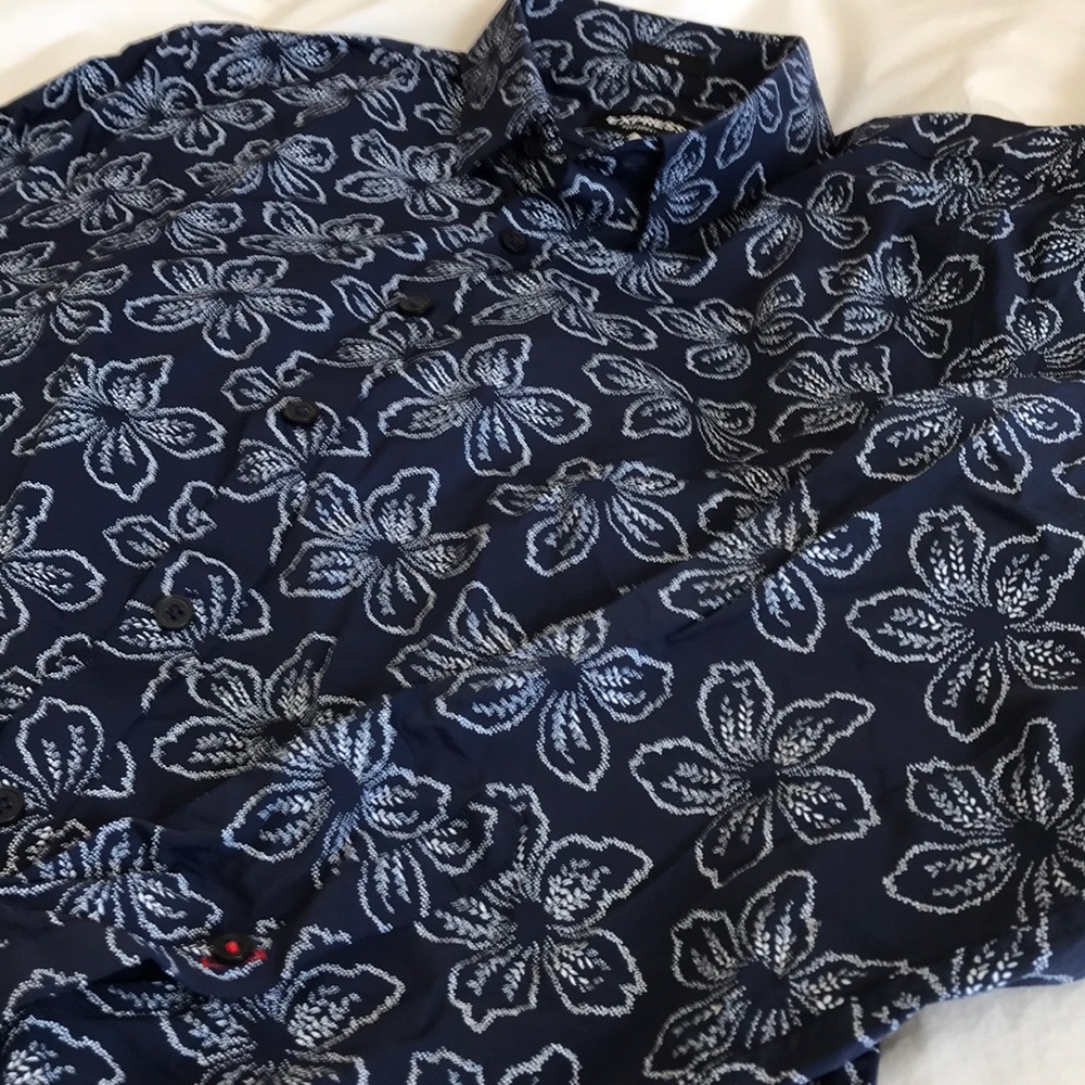Brand New Slim Fit Wrinkle-Resistant Dress Shirt - Picture 3 of 7